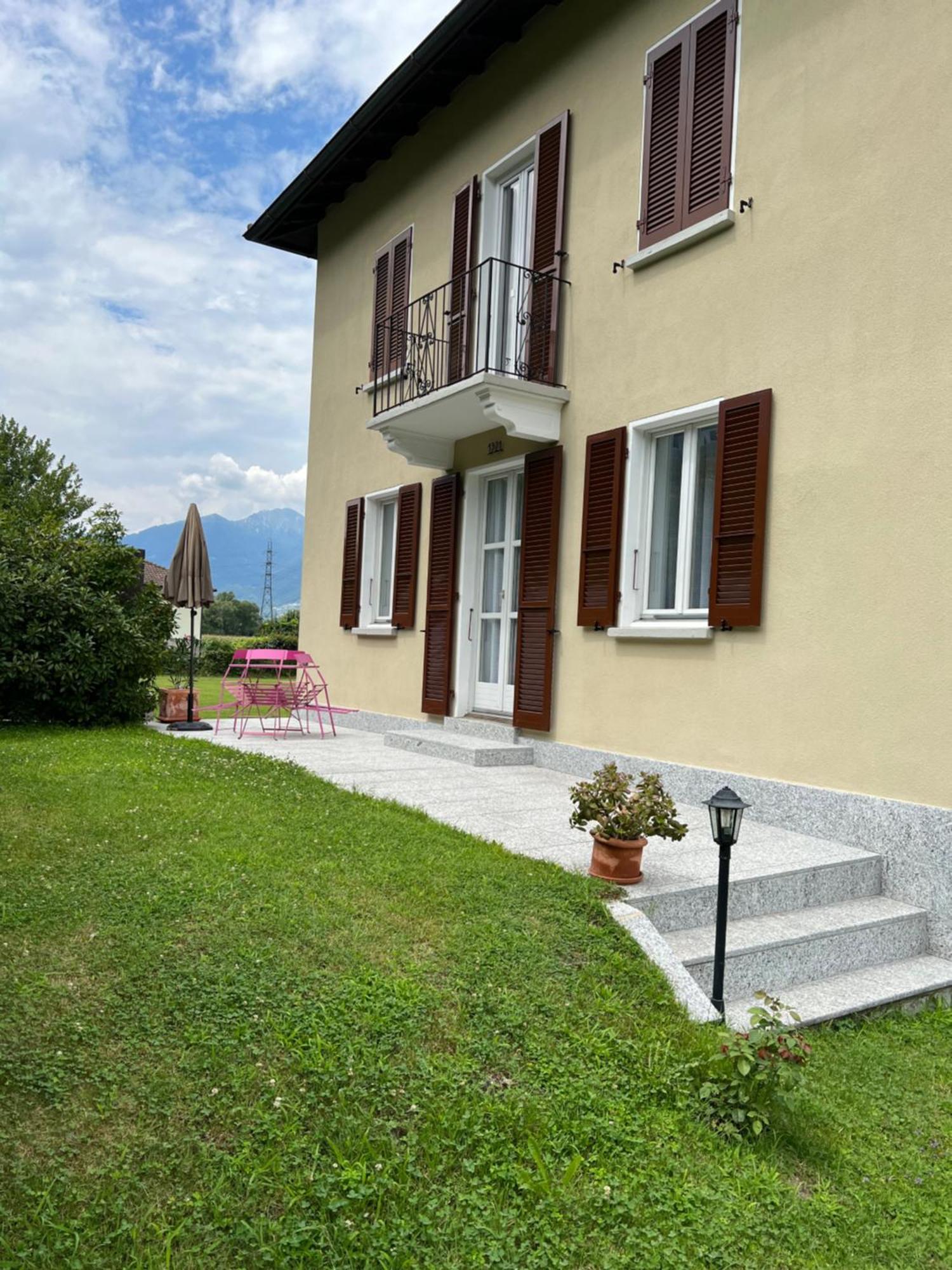 Casa Romana Gambarogno ภายนอก รูปภาพ